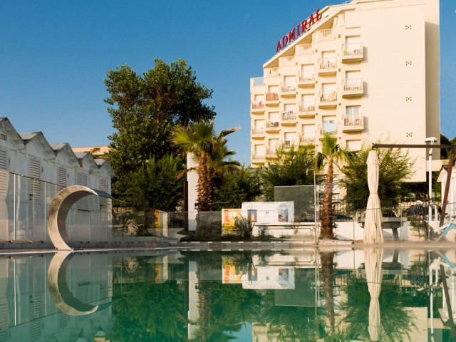 media.Slide-spiaggia-2-Hotel-Admiral-Riccione