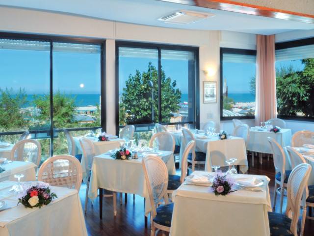 media.Slide-Hotel Admiral Riccione